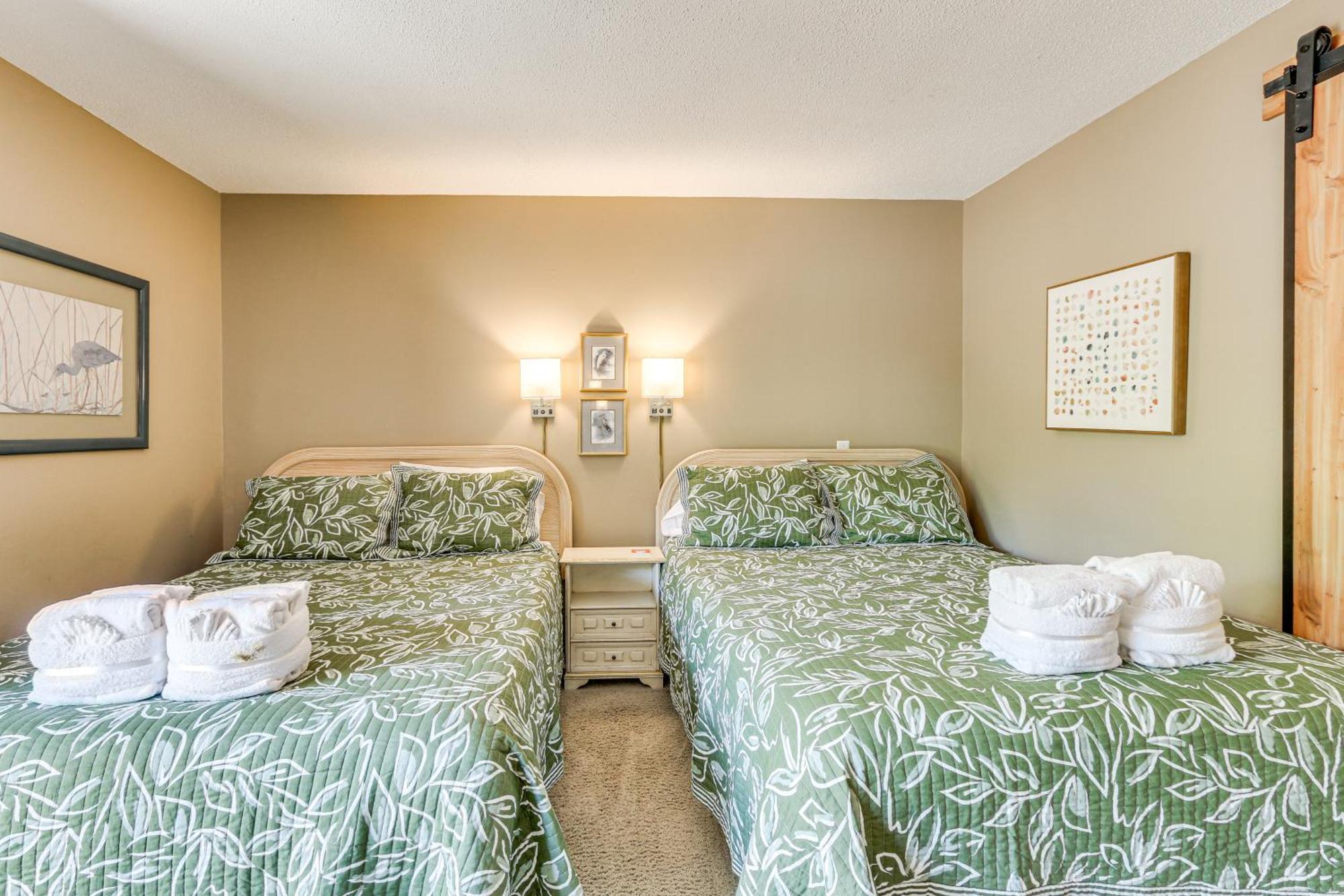 Modern Hilton Head Retreat Walk To Beach And Golf! Hilton Head Island Zewnętrze zdjęcie